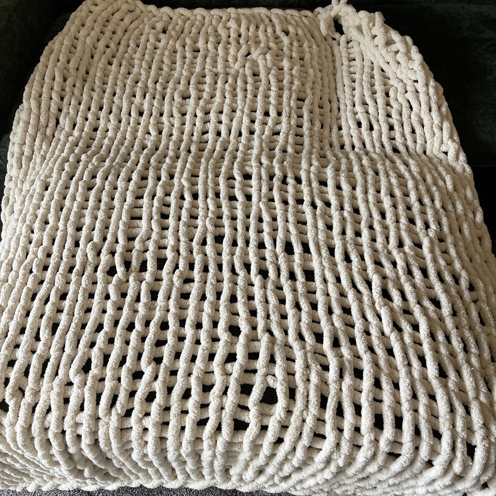 Cozy Cream Knitted Throw Blanket